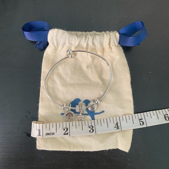 Chloe & Isabel bracelet with charms - Picture 6 of 7